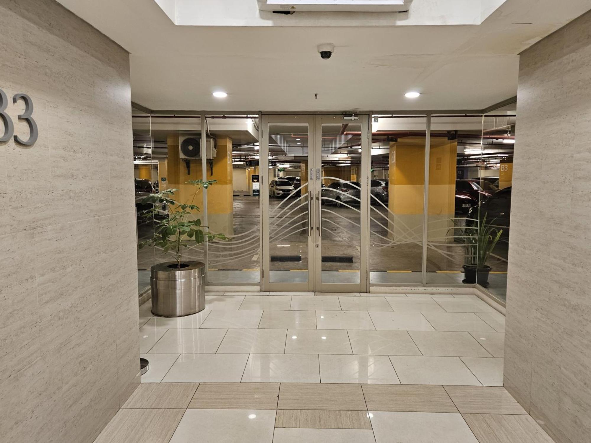 3Br Flat In Taman Anggrek Residence Jakarta Exterior photo