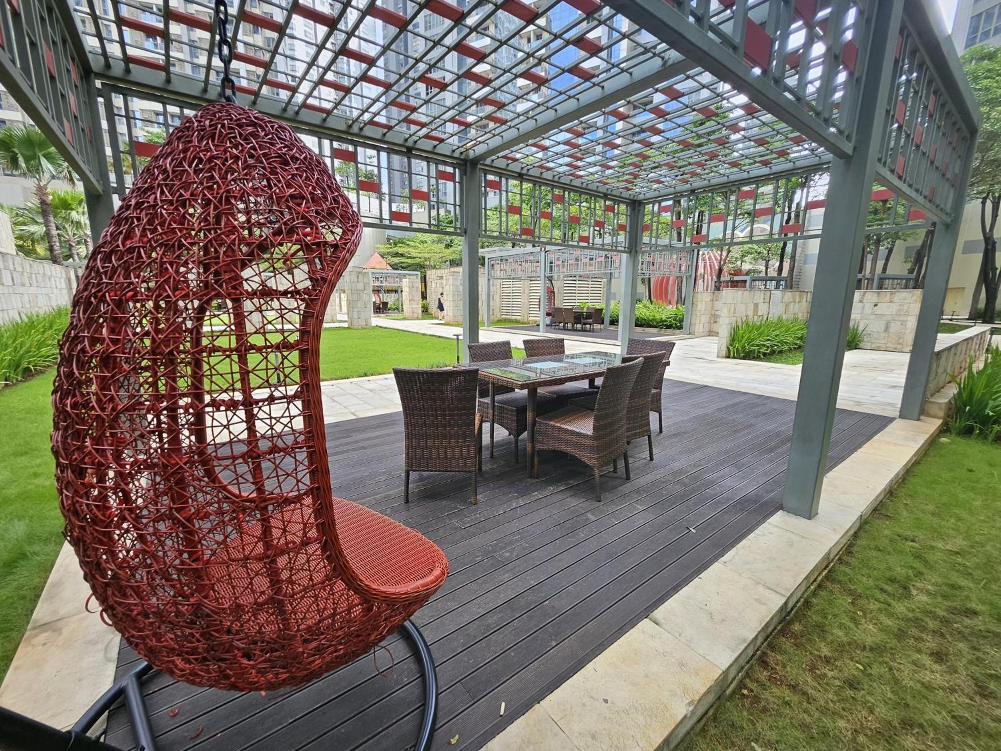 3Br Flat In Taman Anggrek Residence Jakarta Exterior photo