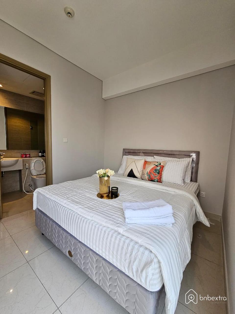 3Br Flat In Taman Anggrek Residence Jakarta Exterior photo